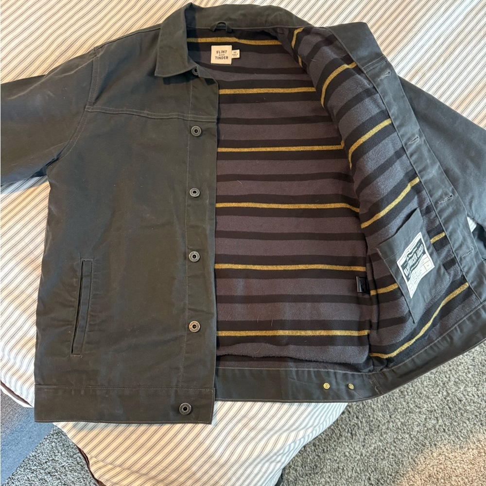 Flint and Tinder Flannel lined Waxed Teucker Jacket - Size M - Dark Grey